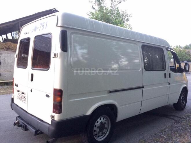Ford Transit 1999, 433,000 km - 2.5 л - Qax