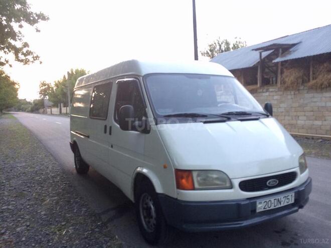 Ford Transit 1999, 433,000 km - 2.5 л - Qax