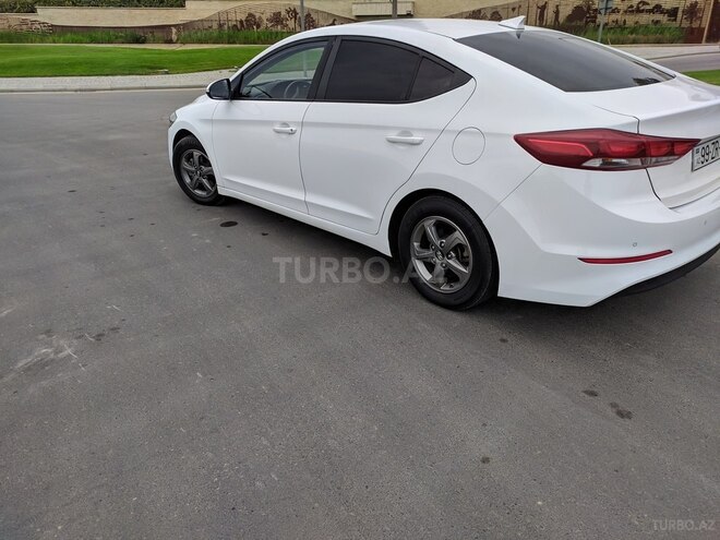 Hyundai Elantra 2015, 67,700 km - 1.6 l - Bakı