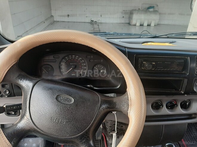 Ford Transit 1999, 400,000 km - 2.5 л - Qax