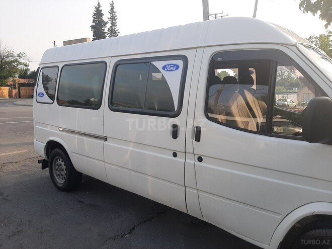 Ford Transit 1999, 400,000 km - 2.5 л - Qax