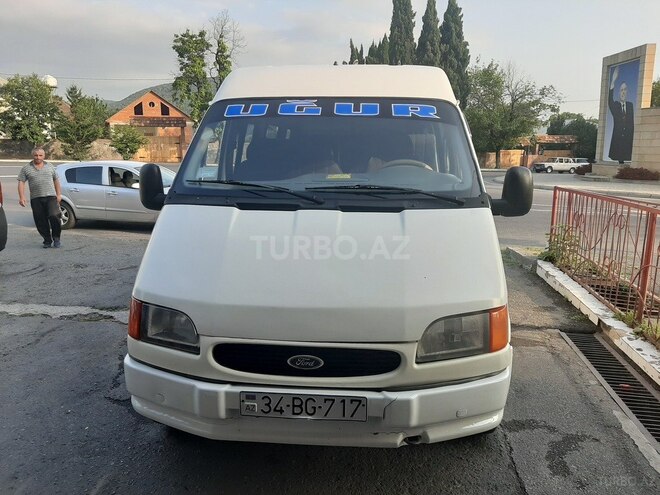 Ford Transit 1999, 400,000 km - 2.5 л - Qax