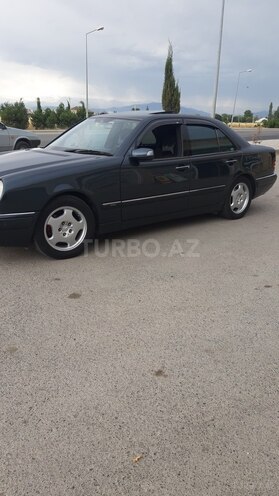 Mercedes E 280 1998, 345,000 km - 2.8 л - Gəncə
