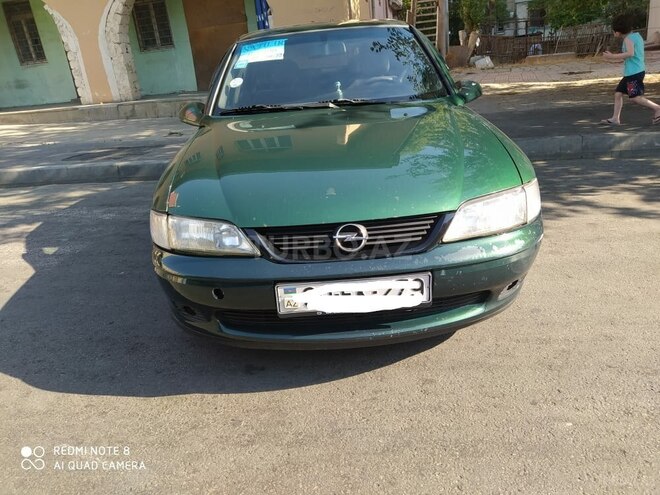 Opel Vectra 1996, 199,000 km - 2.0 l - Bakı