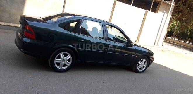 Opel Vectra 1998, 285,000 km - 1.8 л - Gəncə