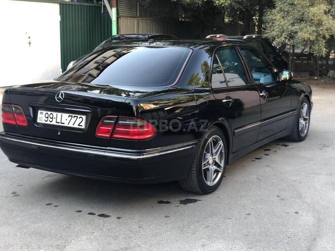 Mercedes E 280 2000, 264,000 km - 2.8 л - Bakı