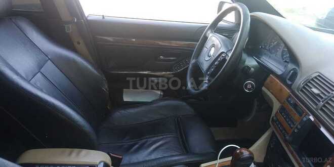 BMW 528 1998, 329,700 km - 2.8 l - Bakı