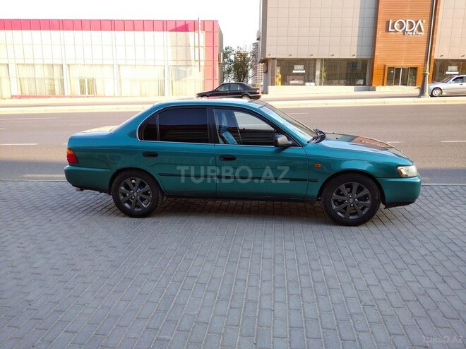 Toyota Corolla 1996, 365,600 km - 1.6 л - Bakı