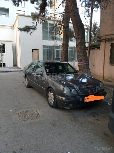 Mercedes E 300 1996, 403,000 km - 3.0 l - Bakı