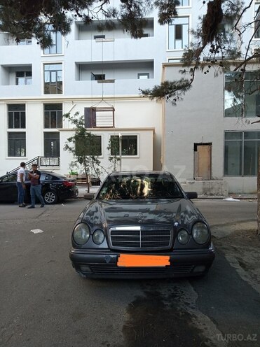 Mercedes E 300 1996, 403,000 km - 3.0 l - Bakı