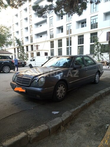 Mercedes E 300 1996, 403,000 km - 3.0 l - Bakı