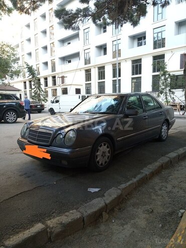 Mercedes E 300 1996, 403,000 km - 3.0 l - Bakı