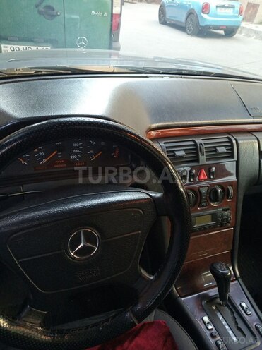 Mercedes E 300 1996, 403,000 km - 3.0 l - Bakı