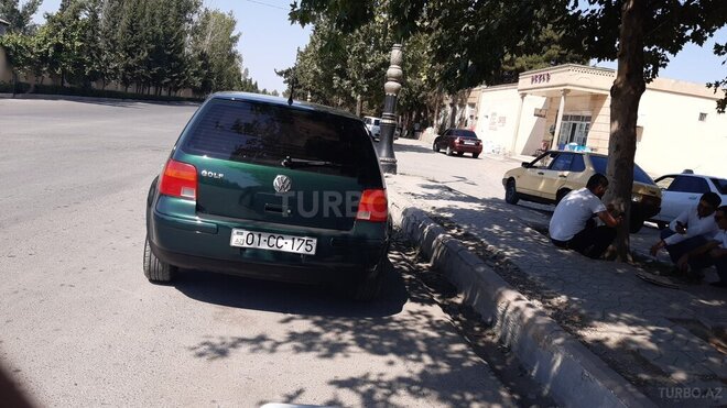 Volkswagen Golf 1998, 268,000 km - 1.8 l - Yevlax