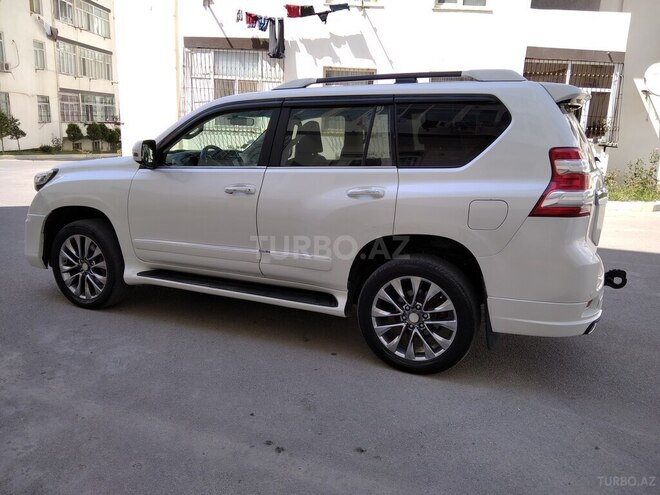 Toyota Prado 2010, 185,500 km - 2.7 л - Bakı