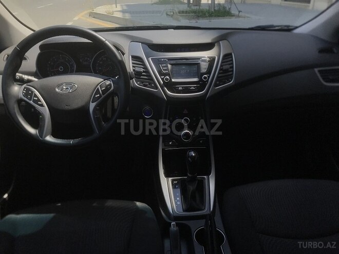 Hyundai Elantra 2015, 29,000 km - 1.8 л - Bakı