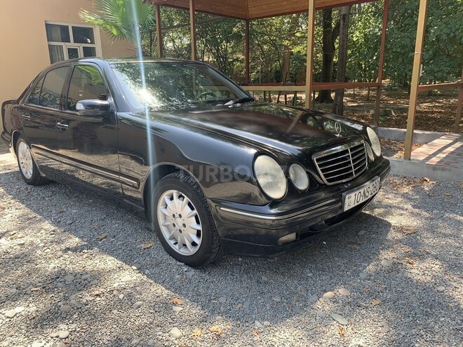 Mercedes E 280 2000, 237,000 km - 2.8 l - Gəncə