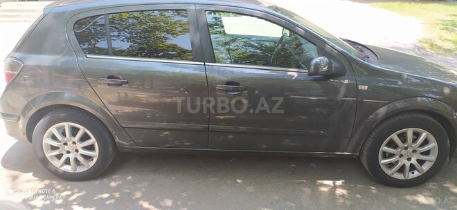 Opel Astra 2009, 213,000 km - 1.4 л - Mingəçevir
