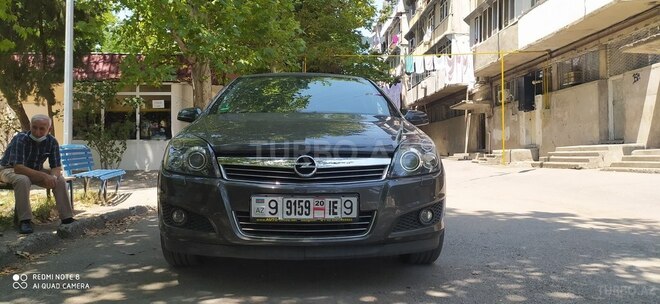 Opel Astra 2009, 213,000 km - 1.4 л - Mingəçevir