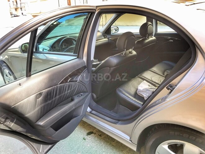 Mercedes E 320 2003, 341,582 km - 3.2 l - Xırdalan