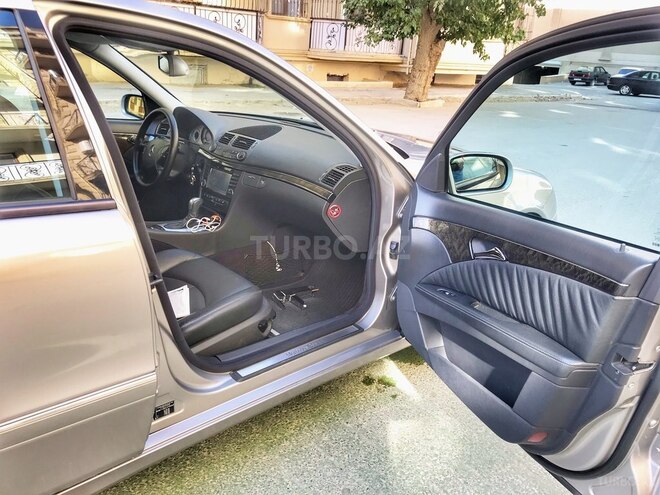 Mercedes E 320 2003, 341,582 km - 3.2 l - Xırdalan