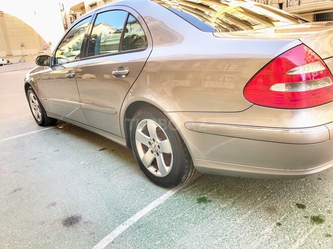 Mercedes E 320 2003, 341,582 km - 3.2 l - Xırdalan