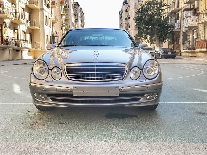 Mercedes E 320 2003, 341,582 km - 3.2 l - Xırdalan