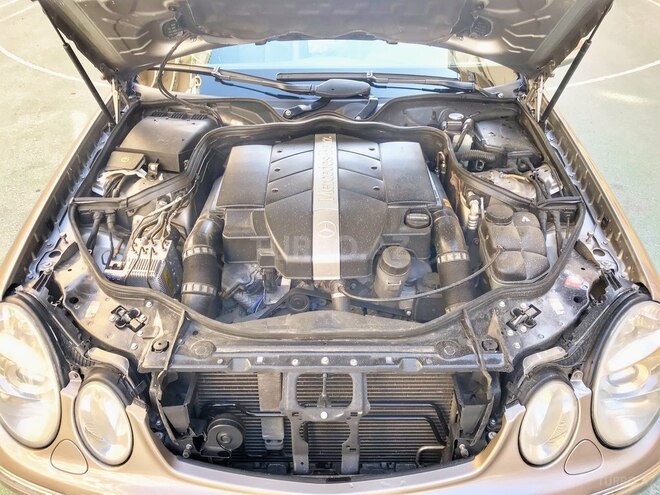 Mercedes E 320 2003, 341,582 km - 3.2 l - Xırdalan