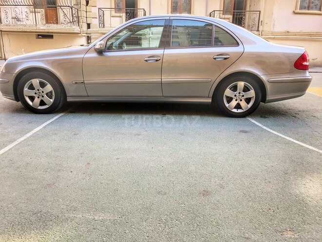 Mercedes E 320 2003, 341,582 km - 3.2 l - Xırdalan