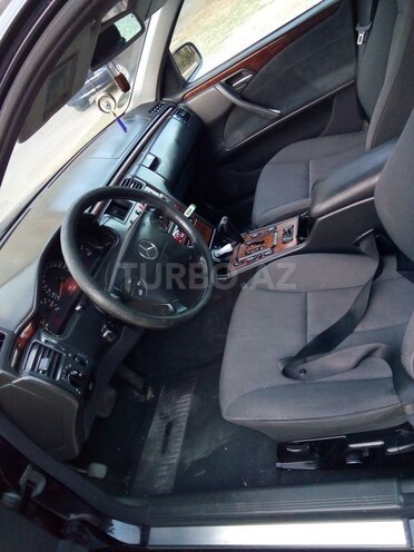 Mercedes E 220 2001, 295,770 km - 2.2 l - Hacıqabul