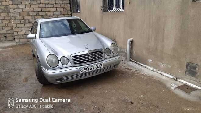 Mercedes E 230 1996, 285,000 km - 2.3 л - Şabran