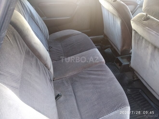 Opel Vectra 1995, 200,000 km - 2.0 l - Bakı
