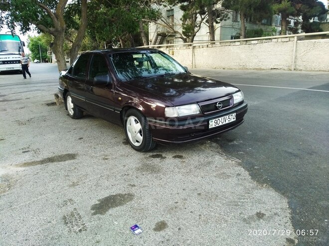 Opel Vectra 1995, 200,000 km - 2.0 l - Bakı