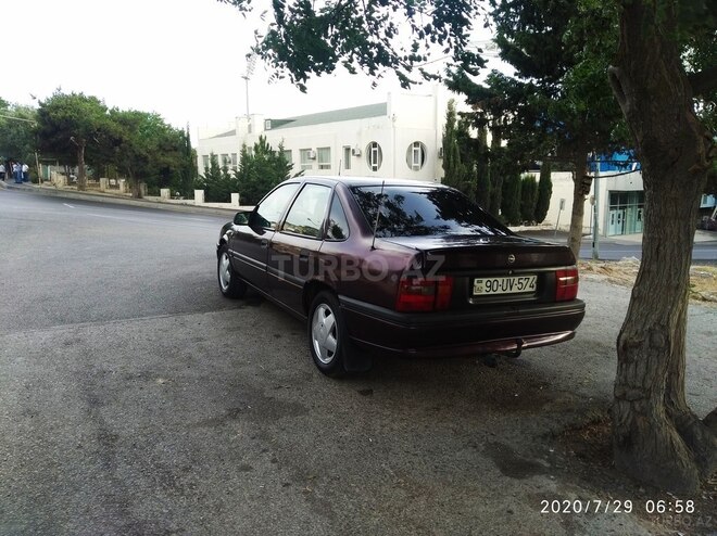 Opel Vectra 1995, 200,000 km - 2.0 l - Bakı
