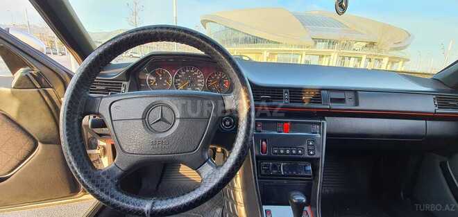 Mercedes E 200 1994, 367,329 km - 2.0 л - Bakı