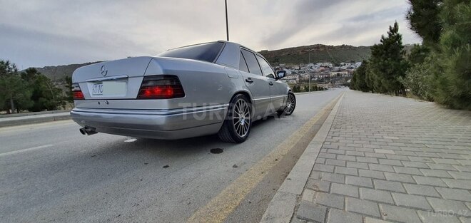 Mercedes E 200 1994, 367,329 km - 2.0 л - Bakı