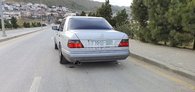 Mercedes E 200 1994, 367,329 km - 2.0 л - Bakı