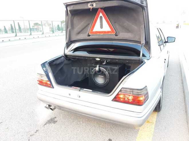 Mercedes E 200 1994, 367,329 km - 2.0 л - Bakı