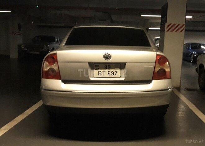 Volkswagen Passat 2002, 280,000 km - 1.8 l - Bakı