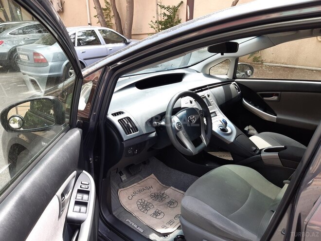 Toyota Prius 2013, 134,474 km - 1.8 l - Bakı