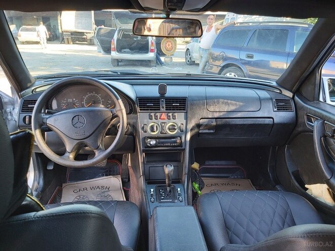 Mercedes C 230 2000, 196,300 km - 2.3 л - Mingəçevir