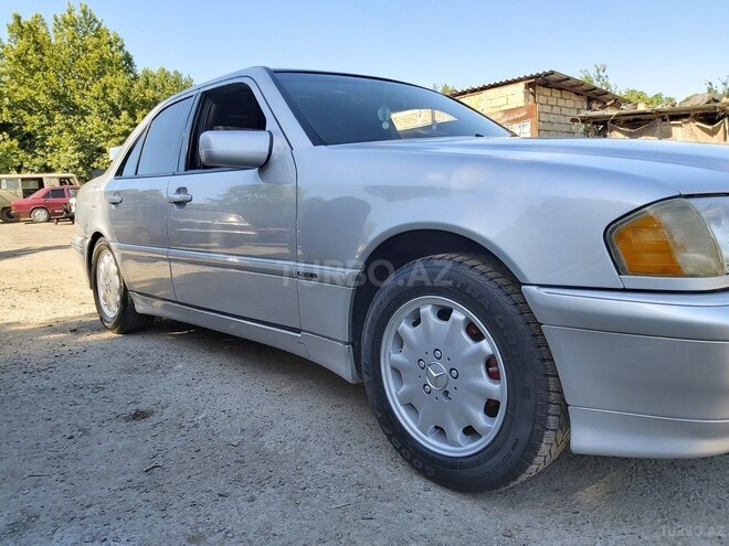 Mercedes C 230 2000, 196,300 km - 2.3 л - Mingəçevir