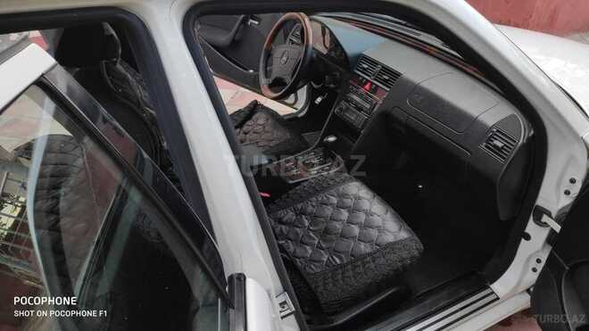 Mercedes C 240 2000, 166,000 km - 2.4 л - Bakı