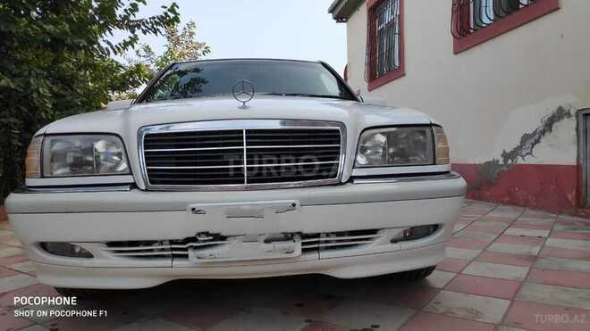 Mercedes C 240 2000, 166,000 km - 2.4 л - Bakı