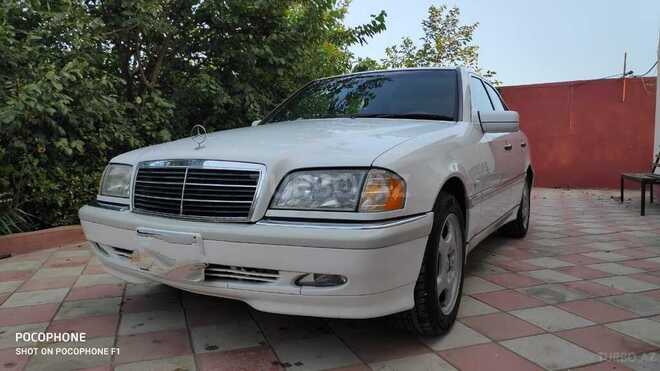 Mercedes C 240 2000, 166,000 km - 2.4 л - Bakı