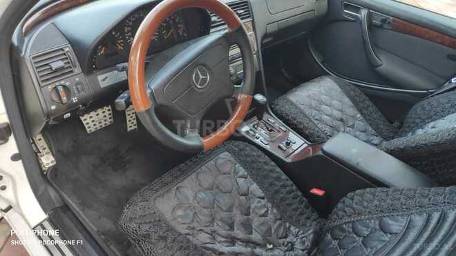 Mercedes C 240 2000, 166,000 km - 2.4 л - Bakı