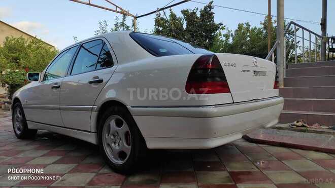 Mercedes C 240 2000, 166,000 km - 2.4 л - Bakı
