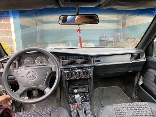 Mercedes 190 1993, 250,000 km - 2.0 l - Bakı