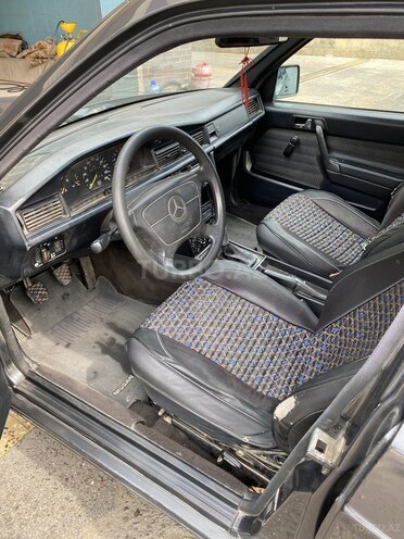 Mercedes 190 1993, 250,000 km - 2.0 l - Bakı