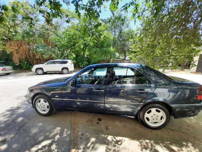 Mercedes C 240 1998, 341,830 km - 2.4 l - Bakı